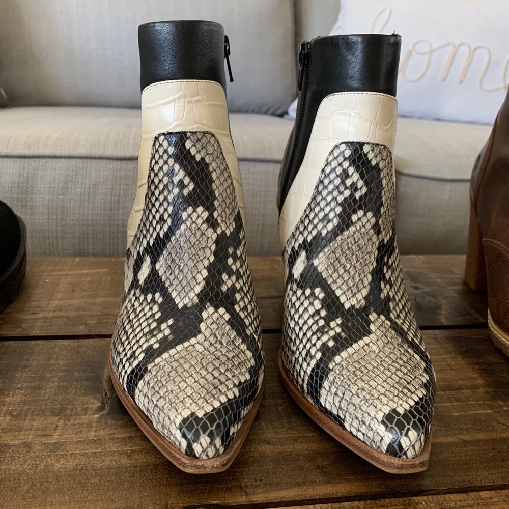 Gianni Bini Boots